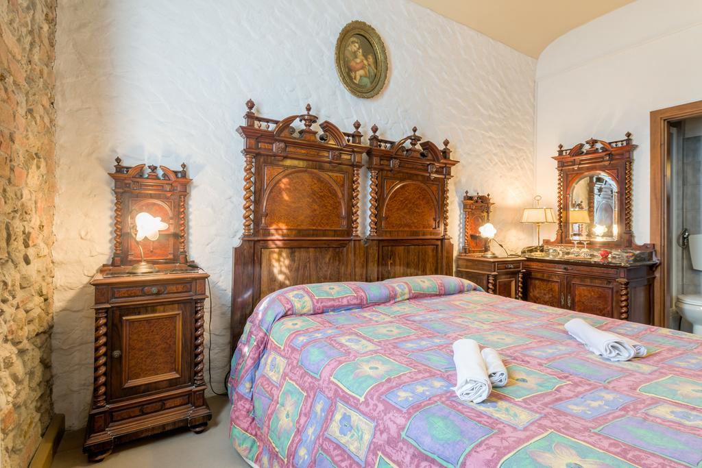 Agriturismo Santa Croce San Gimignano Pokoj fotografie
