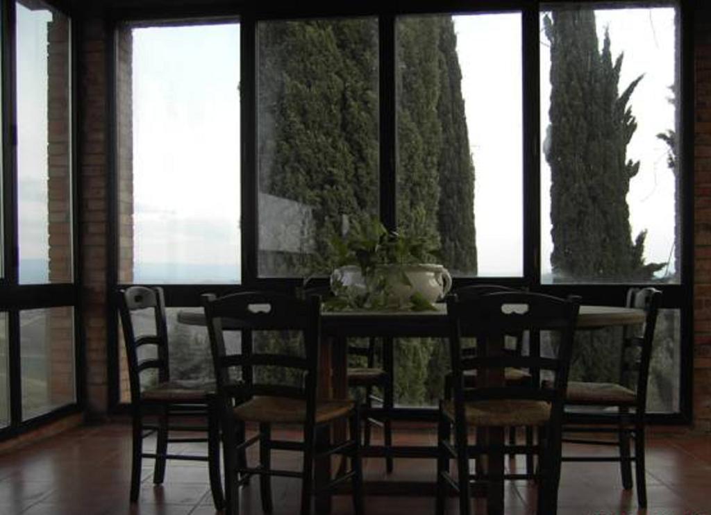 Agriturismo Santa Croce San Gimignano Pokoj fotografie
