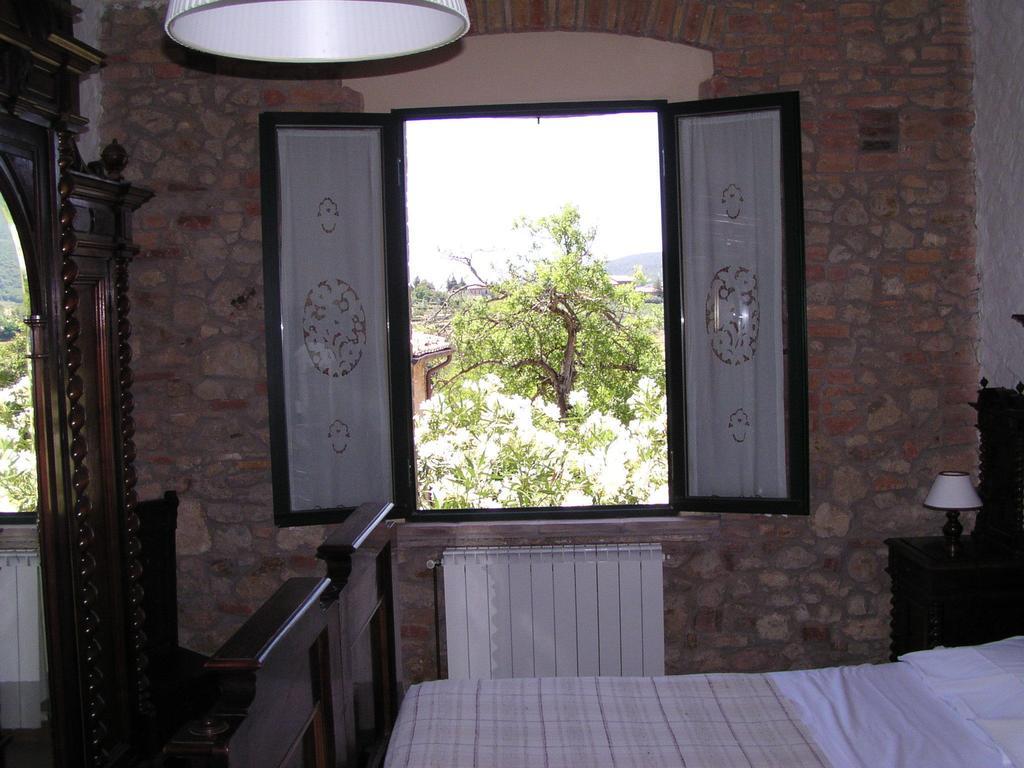 Agriturismo Santa Croce San Gimignano Pokoj fotografie
